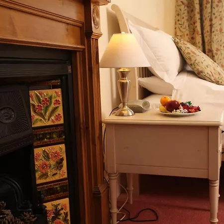 Bed & Breakfast Hall 5*