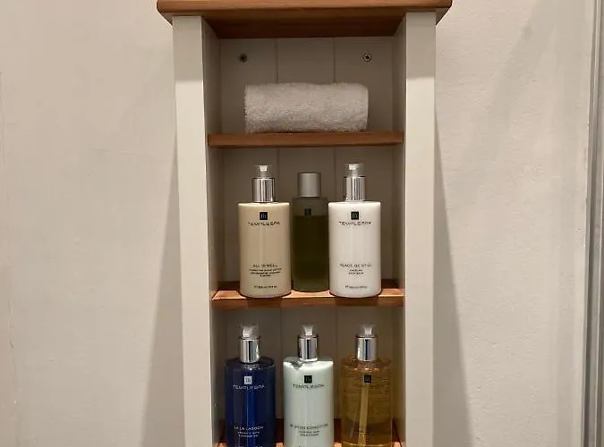 Hall Bed & Breakfast